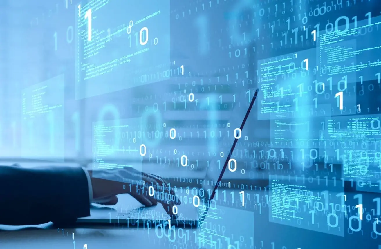 開発中のエンジニア